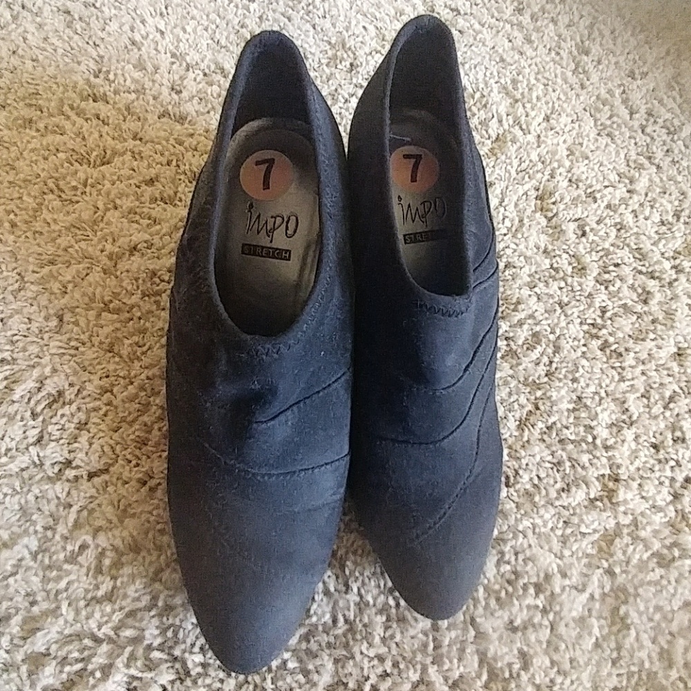 Cute black booties